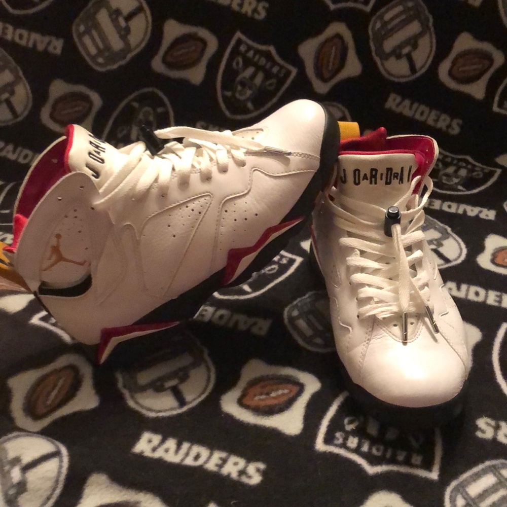 AIR JORDAN 7 RETRO "2011 CARDINAL Size 8 no box.